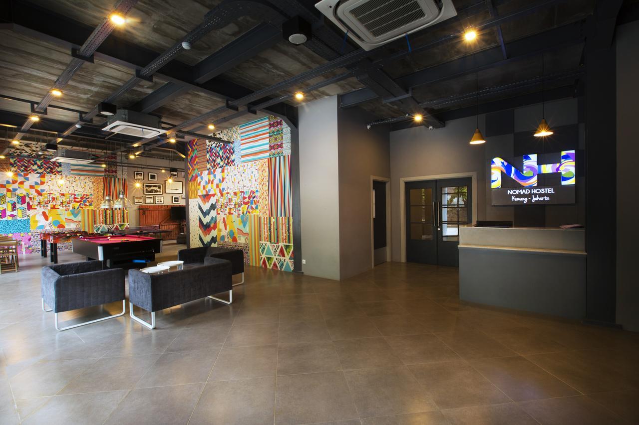 Nomad Hostel Kemang Джакарта Экстерьер фото