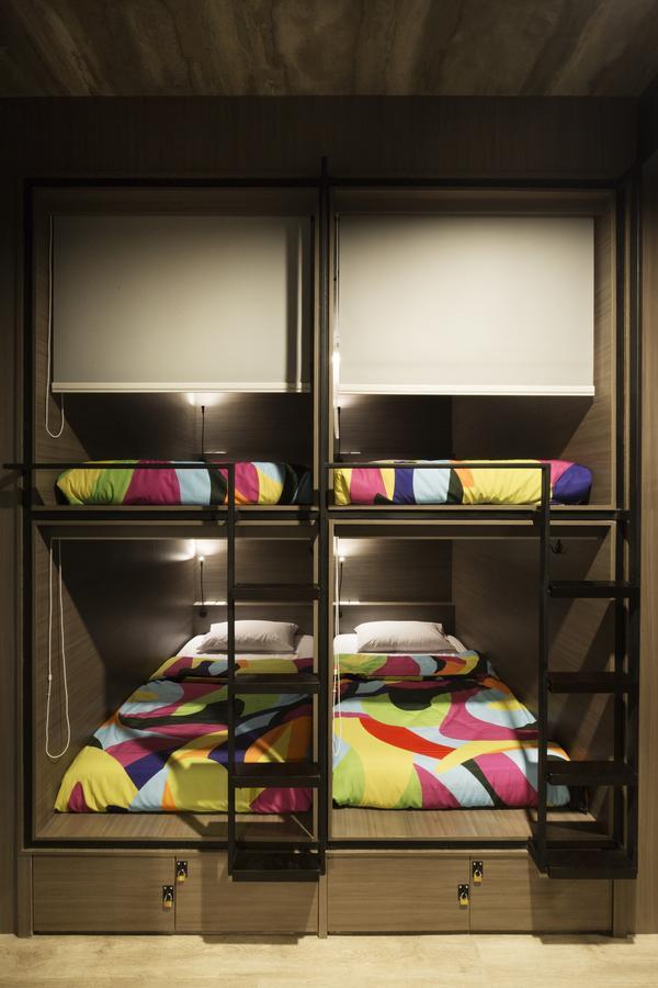 Nomad Hostel Kemang Джакарта Экстерьер фото