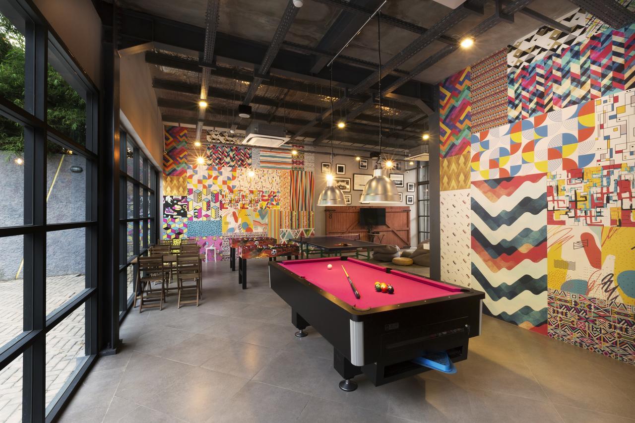 Nomad Hostel Kemang Джакарта Экстерьер фото