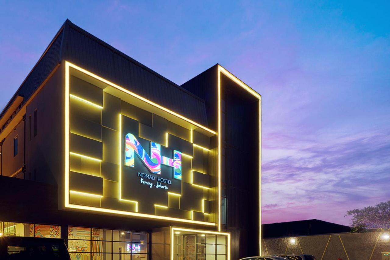 Nomad Hostel Kemang Джакарта Экстерьер фото