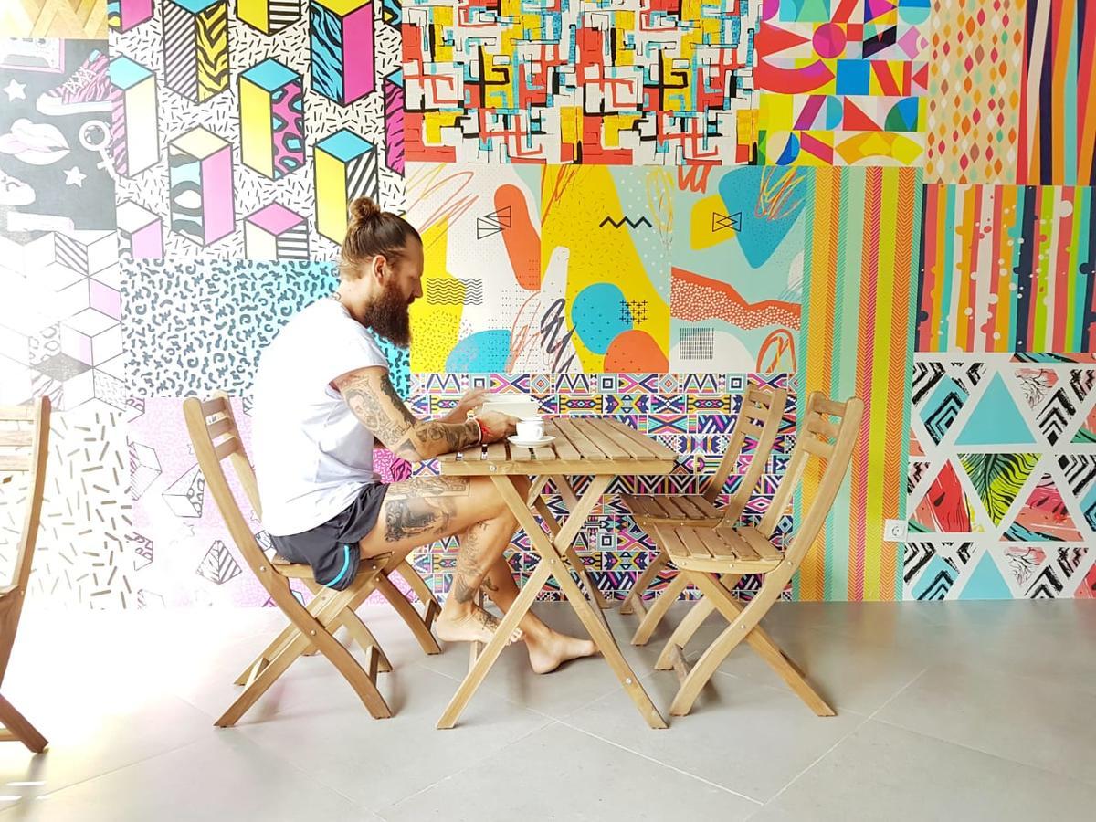 Nomad Hostel Kemang Джакарта Экстерьер фото
