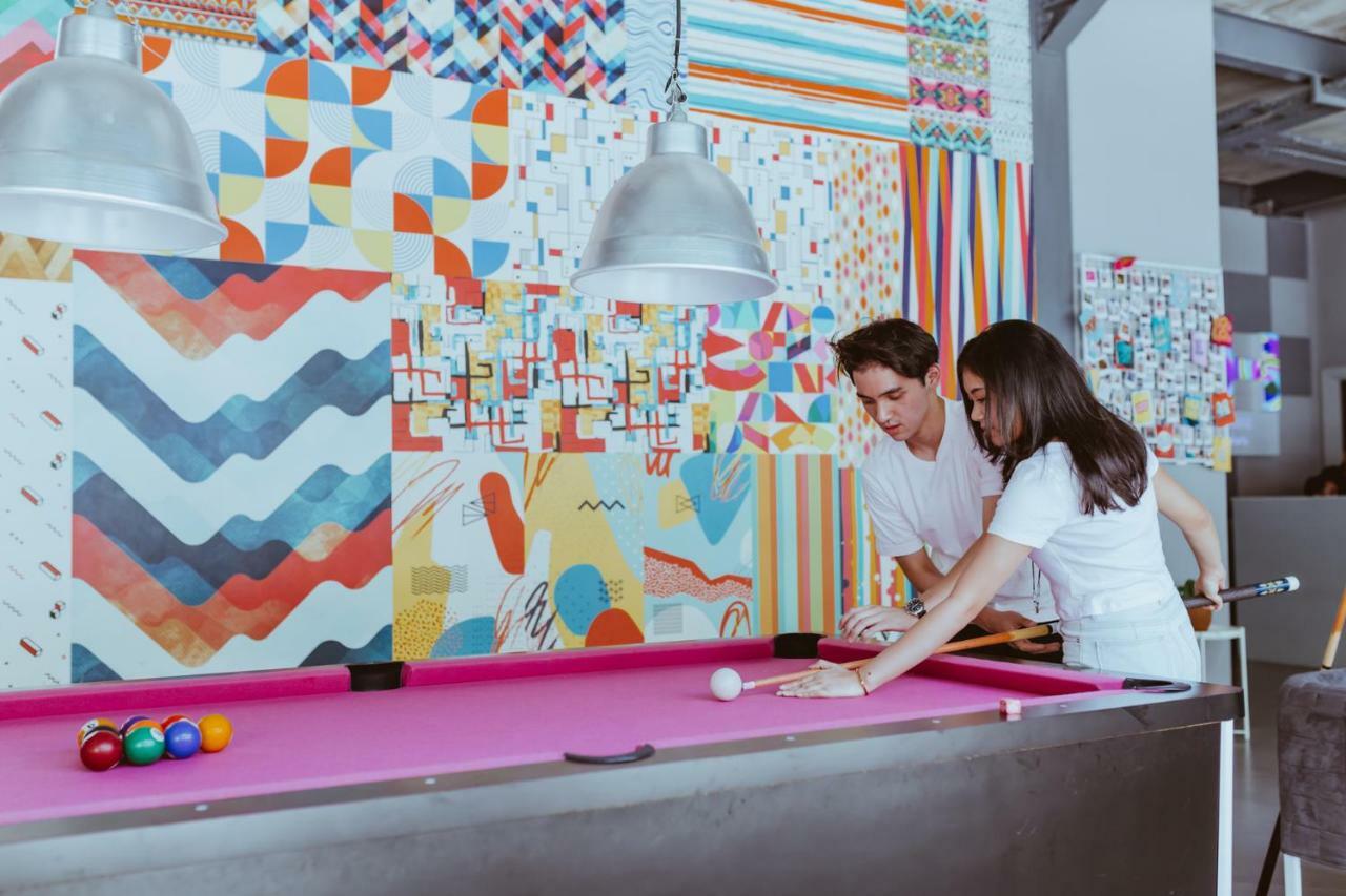 Nomad Hostel Kemang Джакарта Экстерьер фото